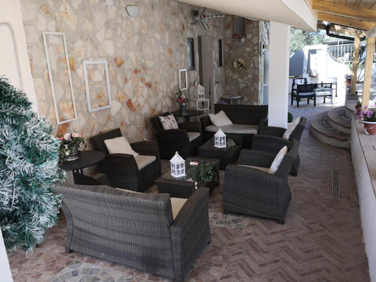B&B L'Ulivo Marina di Camerota Bagian luar foto
